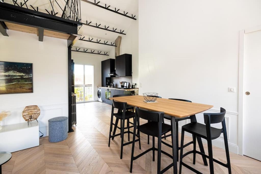 Superbe Appartement Facon Loft A 2 Pas Du Centre ! La Rochelle  Eksteriør bilde