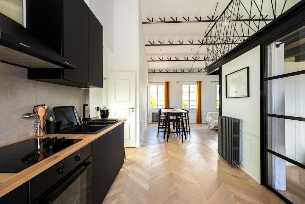 Superbe Appartement Facon Loft A 2 Pas Du Centre ! La Rochelle  Eksteriør bilde